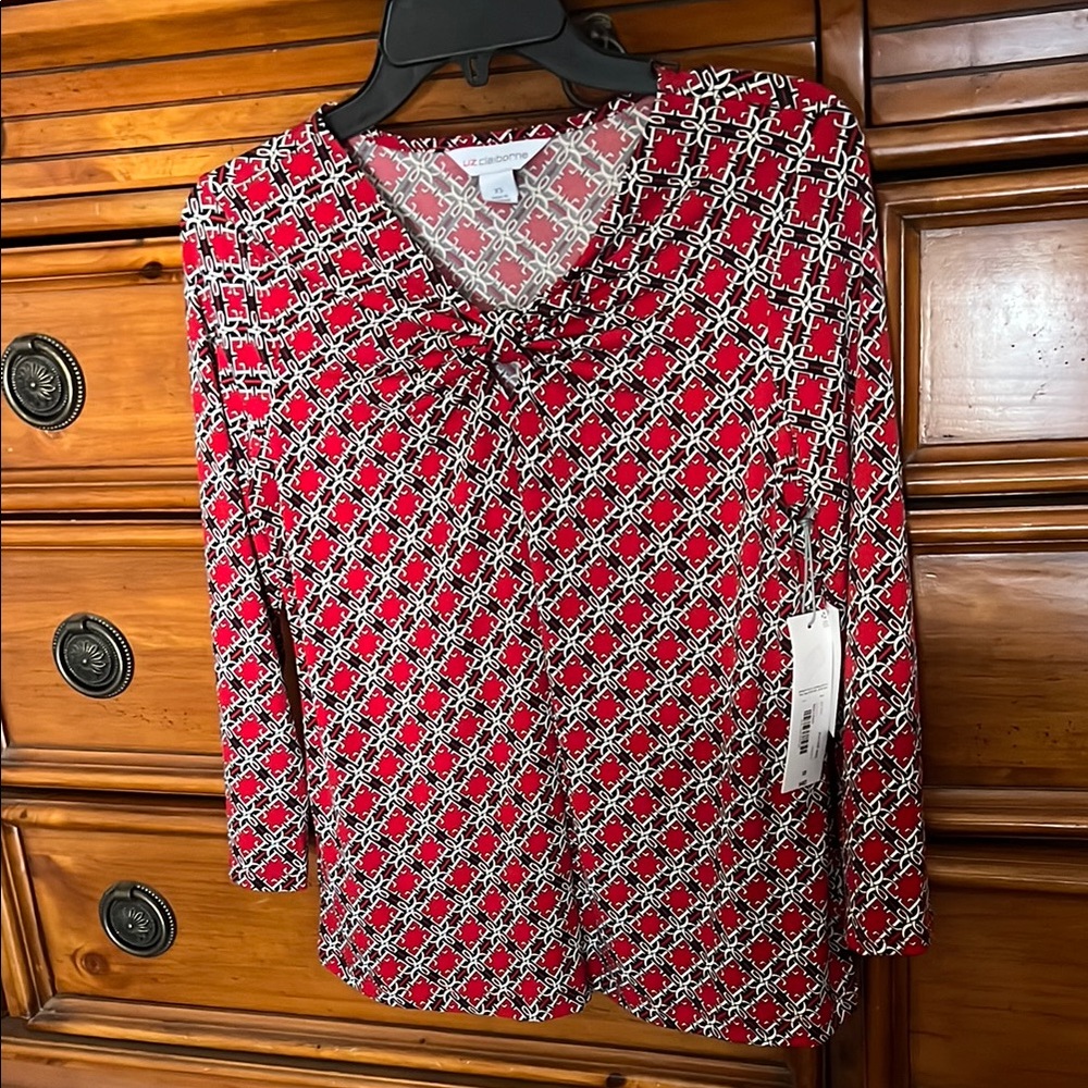 NWT Women's Red Patterned Top